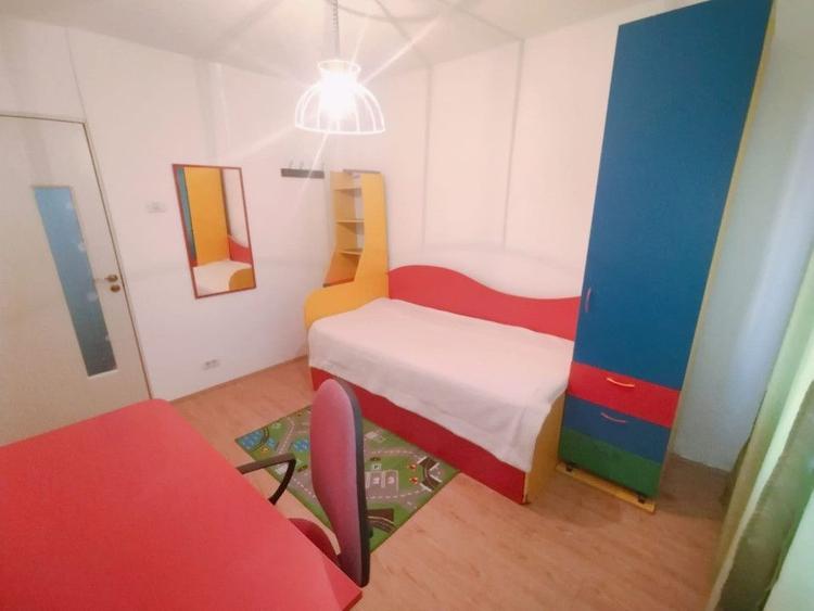 Apartament cu 3 camere decomandat în Micălaca