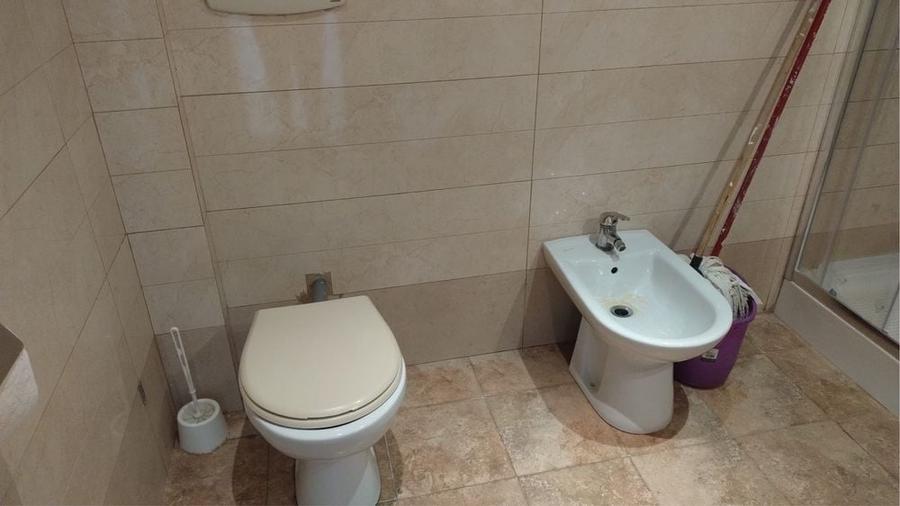 Apartament cu 2 camere decomandat în Victoriei