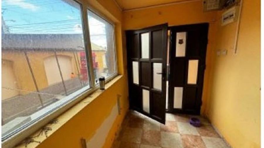 Casă individuală cu 5 camere cu Teren 158 Mp în Sud