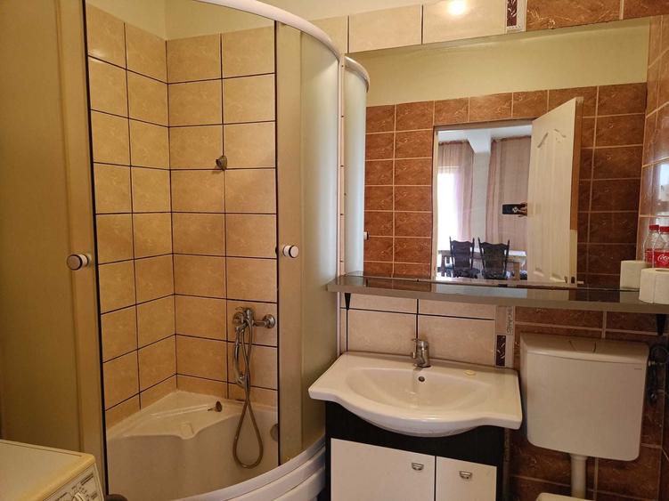 Apartament cu 2 camere decomandat în Florești