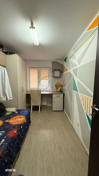 Apartament cu 3 camere decomandat în Ștefan cel Mare