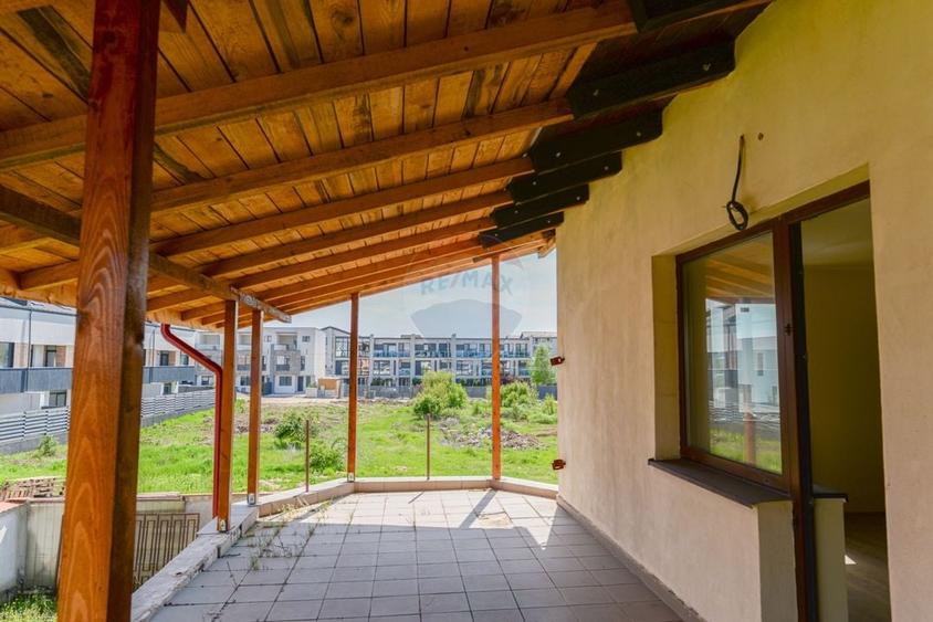 Casă individuală cu 4 camere cu Teren 580 Mp în Nord