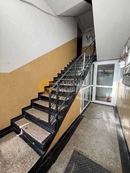 Apartament cu 2 camere nedecomandat, mobilat în Podu Roș