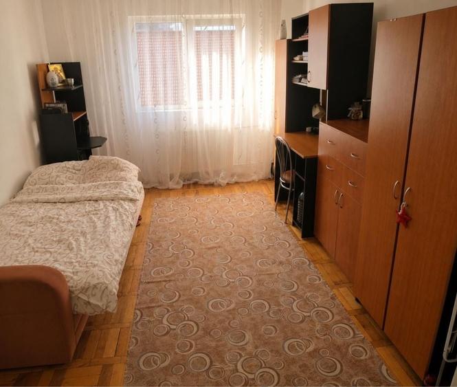 Garsonieră decomandată în Take Ionescu