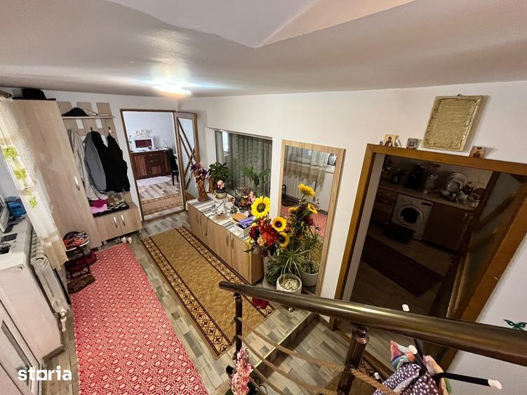 Casă cu 5 camere cu Teren 500 Mp în Central