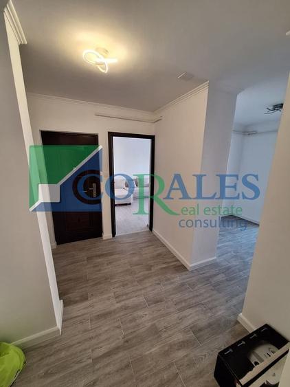 Apartament cu 3 camere decomandat în Lipovei