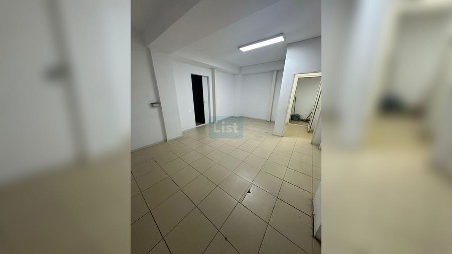 Spațiu comercial, de 234 mp, în Brotăcei