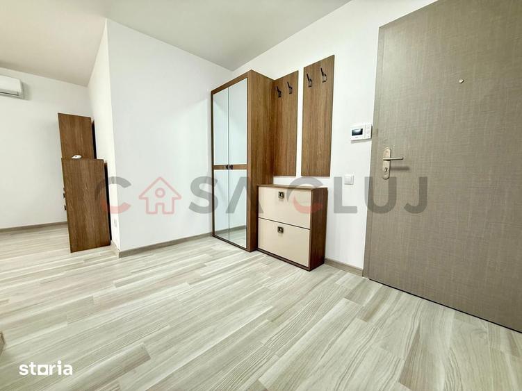 Apartament cu 2 camere semidecomandat, mobilat în Sopor