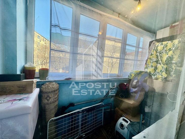 Apartament cu 2 camere decomandat în Cetății