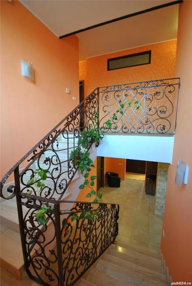 Casă cu 6 camere cu Teren 2200 Mp în Giarmata
