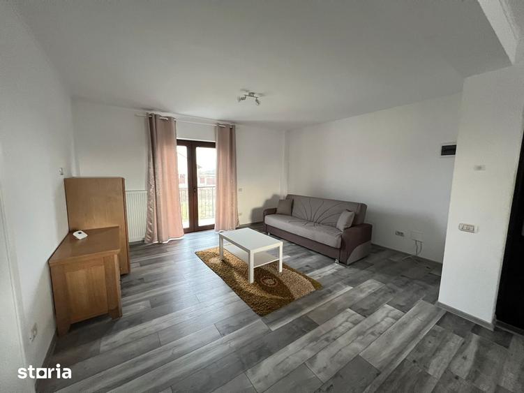 Apartament cu 3 camere în Ghiroda