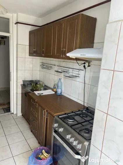 Apartament cu 3 camere decomandat în Canta