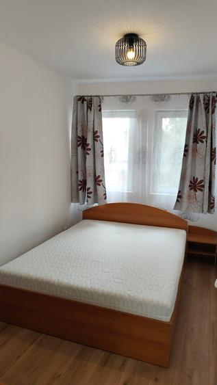 Apartament cu 2 camere semidecomandat, mobilat în Central