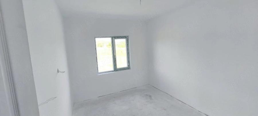 Casă cu Teren 350 Mp în Central