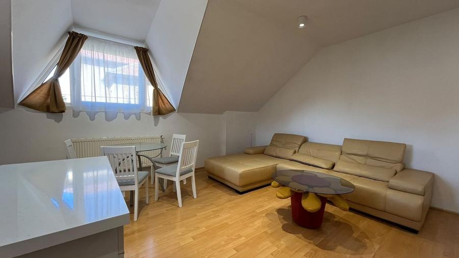 Apartament cu 2 camere semidecomandat în Complex Studențesc