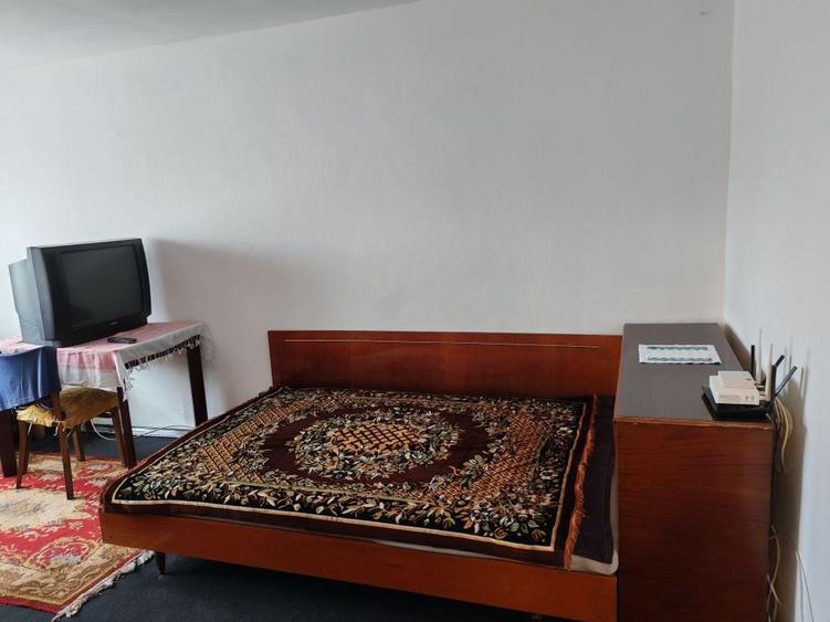 Apartament cu 2 camere decomandat în 1 Mai