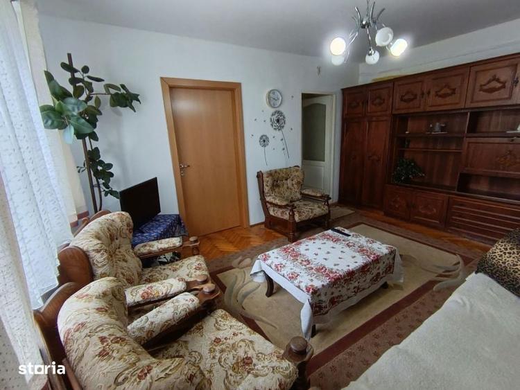 Apartament cu 4 camere în Săsar