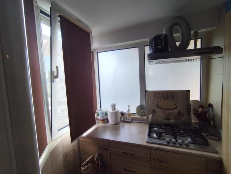 Apartament cu 2 camere decomandat, mobilat în P-ța Mihai Viteazu