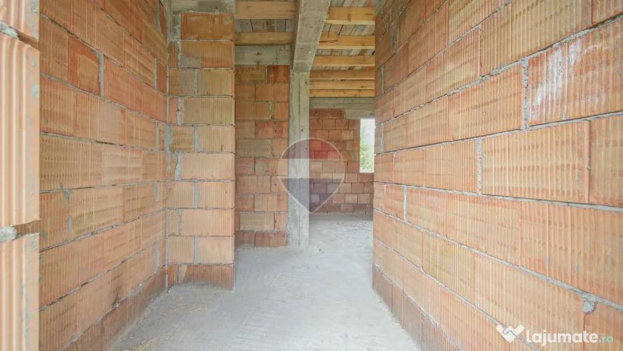 Casa / Vila cu 4 camere de vanzare - 4