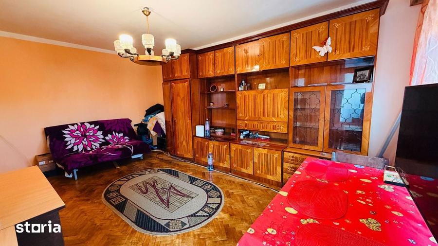Apartament cu 3 camere decomandat în Țiglina 3