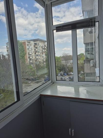 Apartament semidecomandat în Olteniței