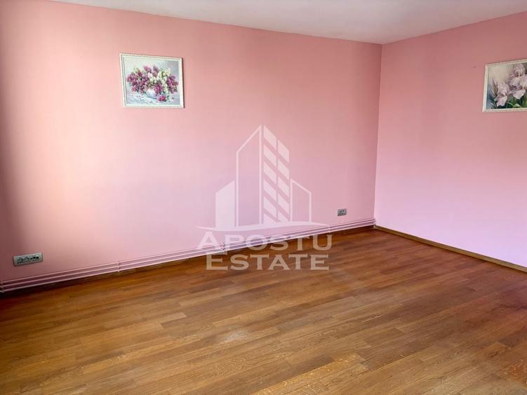 Apartament cu 2 camere decomandat, mobilat în Bucovina