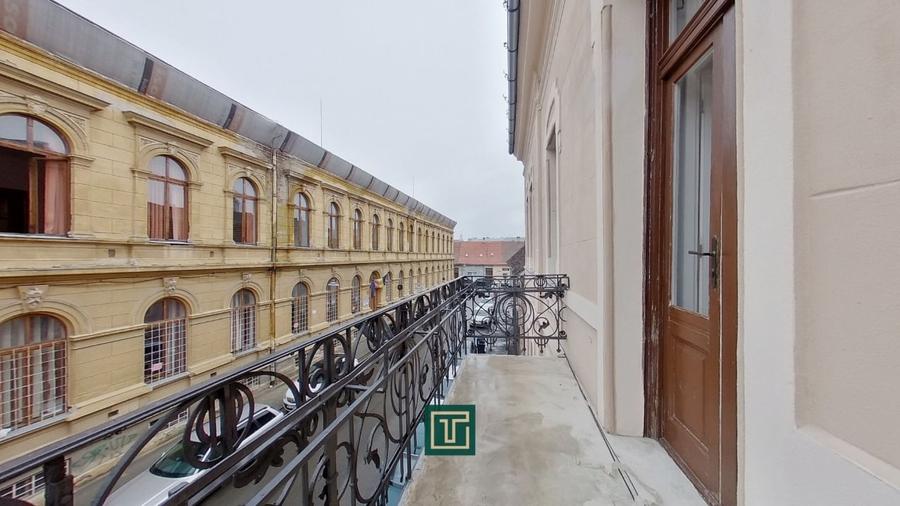 Apartament cu 2 camere semidecomandat în Central