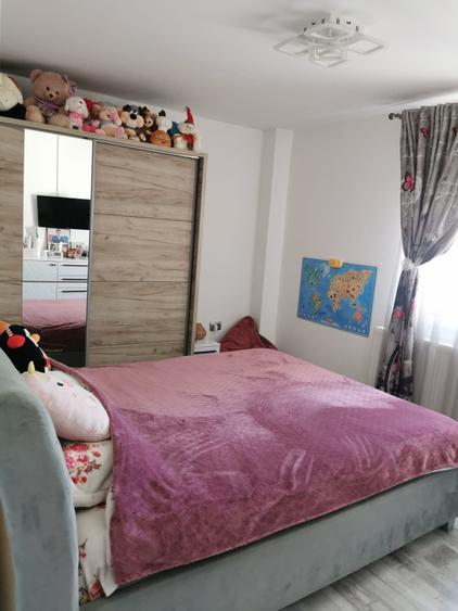 Apartament cu 2 camere decomandat în Șimnicu de Jos