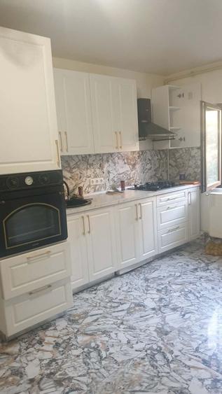 Apartament cu 2 camere decomandat în Micro 16