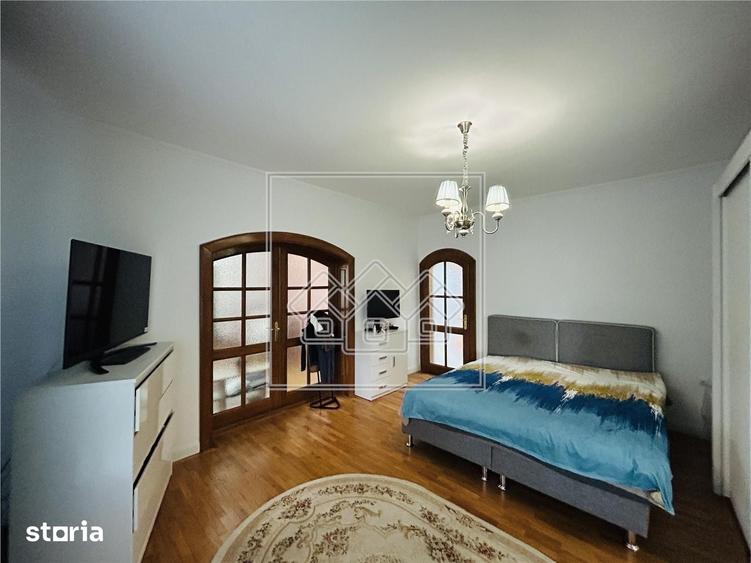 Apartament cu 4 camere în Ștrand