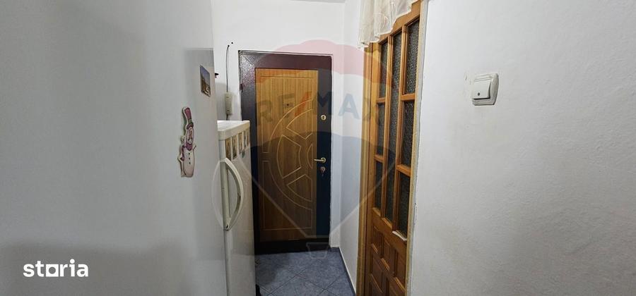 Apartament cu 2 camere, mobilat în Central