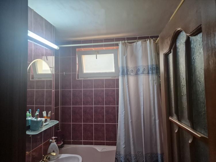 Apartament cu 2 camere decomandat în Mărăței