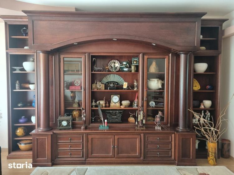 Casă cu 10 camere cu Teren 2500 Mp în Central