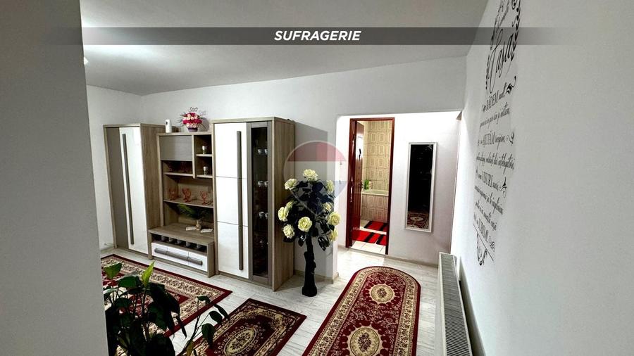 Apartament cu 3 camere decomandat, mobilat în Vasile Alecsandri