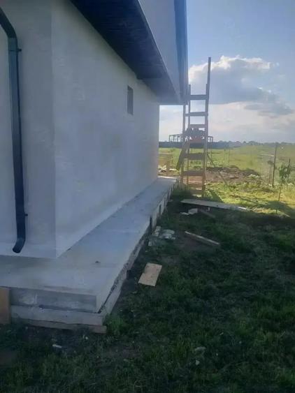 Casă cu 3 camere cu Teren 560 Mp în Frumușani