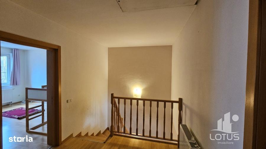 Casă cu 4 camere în Tudor