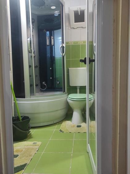 Apartament cu 2 camere semidecomandat în Sârbi