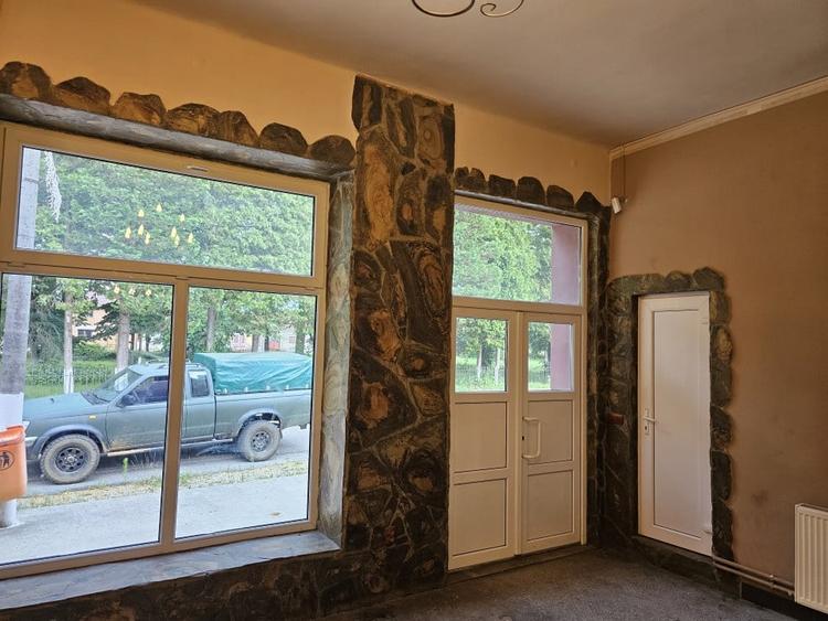 Spațiu comercial, de 224 mp, în Vașcău