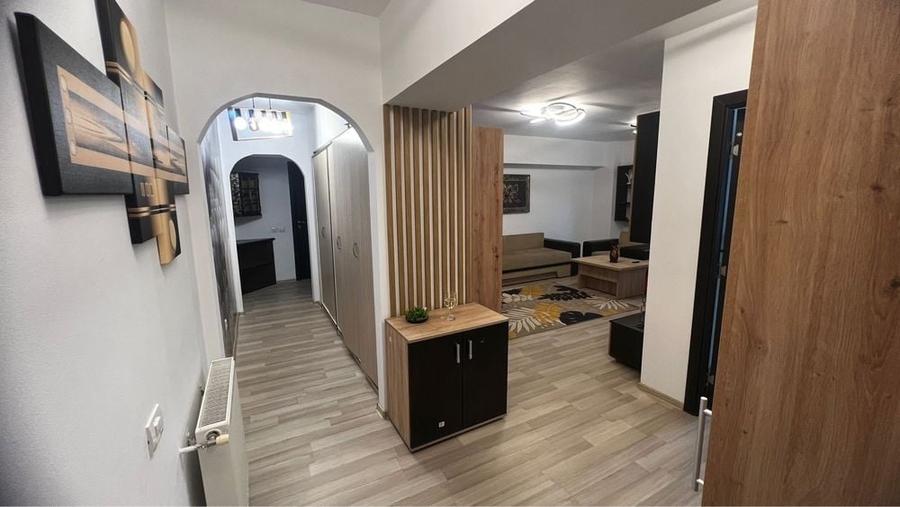 Apartament cu 2 camere decomandat în Exterior Vest