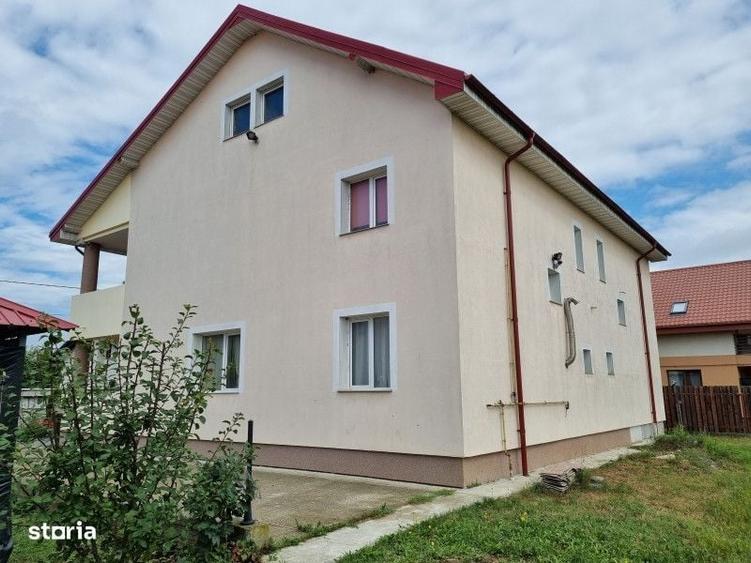 Casă cu 4 camere în Lilieci
