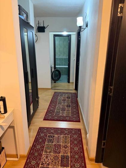 Apartament cu 4 camere decomandat în Militari
