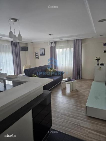 Apartament cu 3 camere semidecomandat în Central