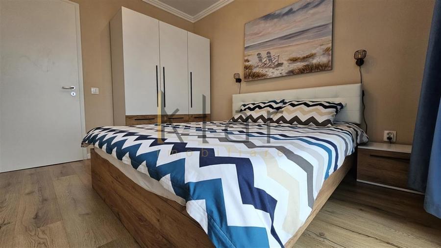 Apartament cu 2 camere semidecomandat, mobilat în Bună Ziua