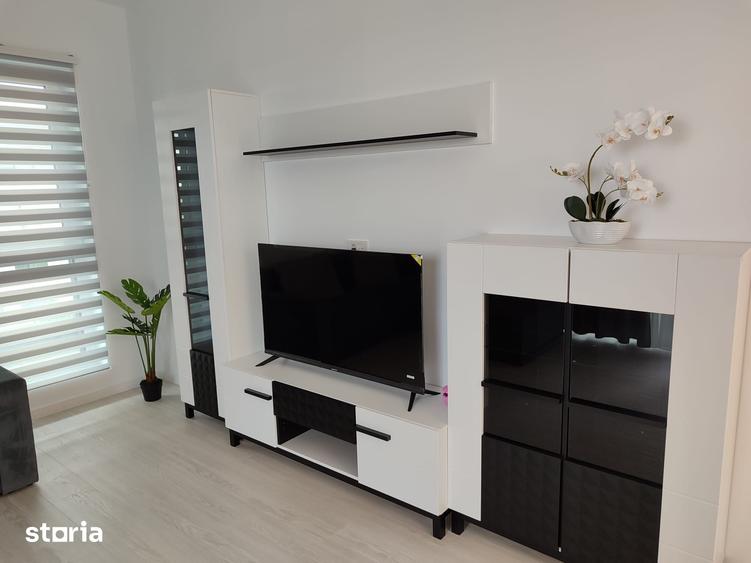 Apartament cu 3 camere decomandat în Păulești
