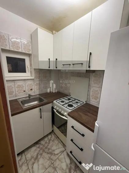 Apartament cu 2 camere semidecomandat, mobilat în Sălaj