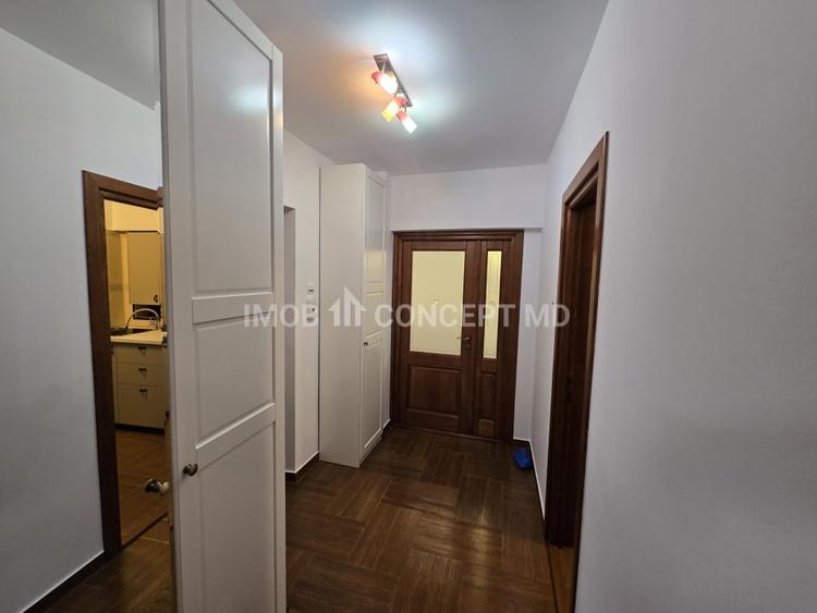 Apartament cu 2 camere decomandat, mobilat în Republicii