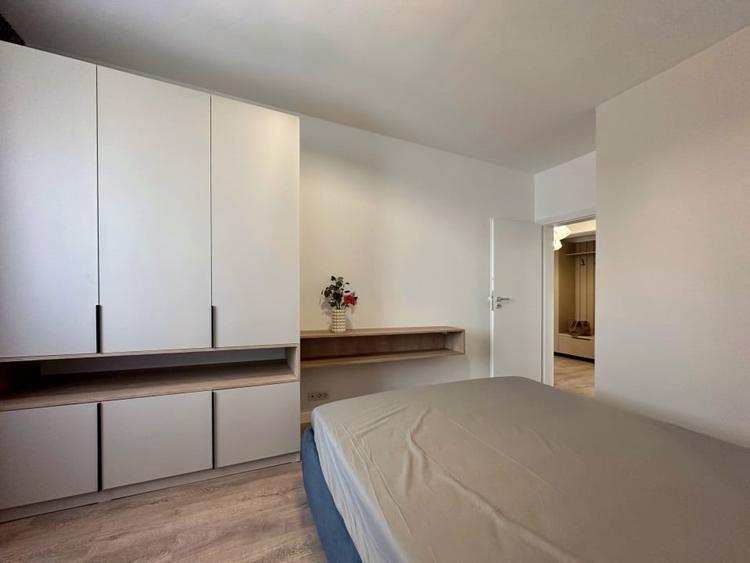 Apartament cu 2 camere decomandat, mobilat în Parcul Carol