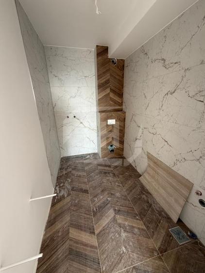 Apartament cu 3 camere semidecomandat în Iris