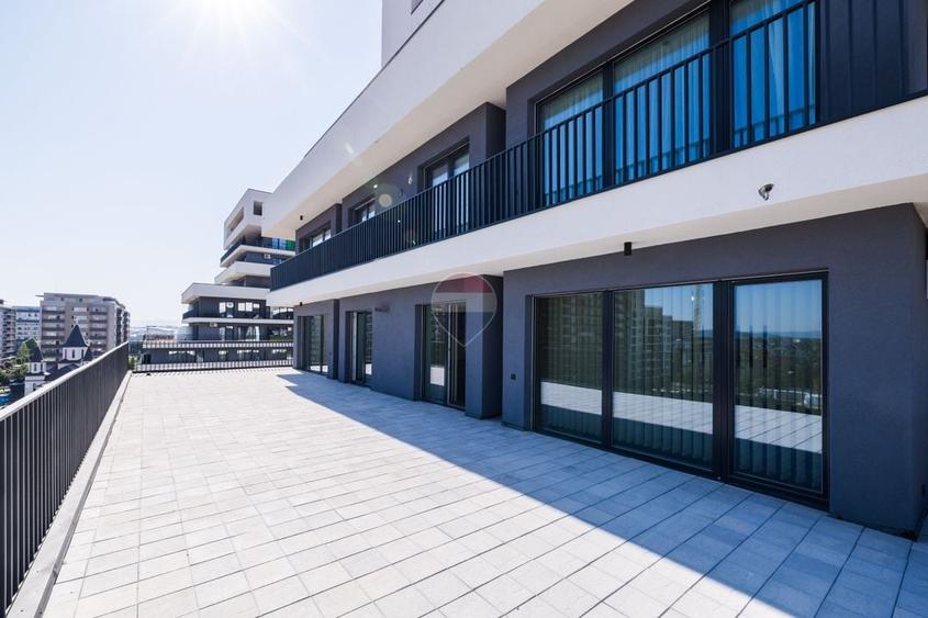 Apartament cu 2 camere decomandat, mobilat în Tractorul