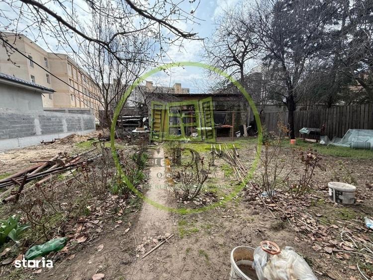 Casă cu 4 camere decomandat cu Teren 547 Mp în Matei Basarab